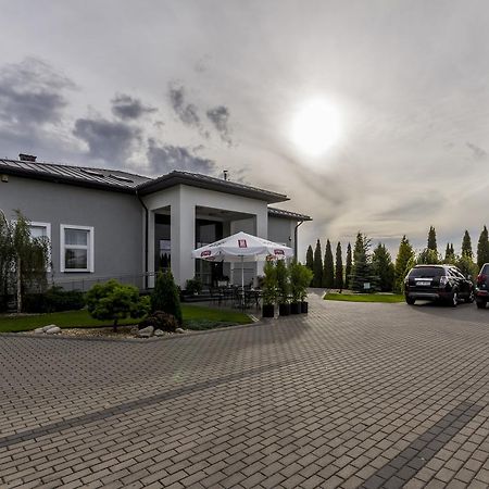 Wersal Siedlecki Hotel Седлице Екстериор снимка