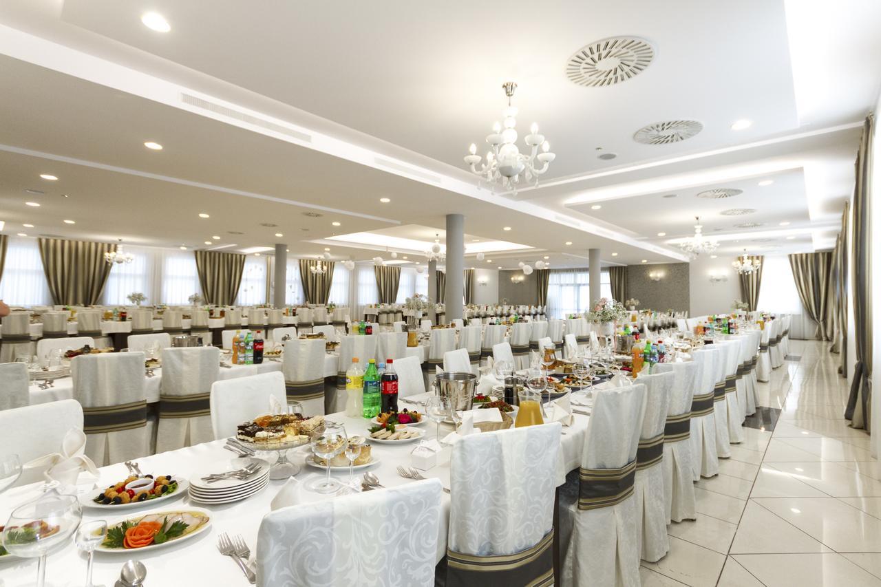Wersal Siedlecki Hotel Седлице Екстериор снимка