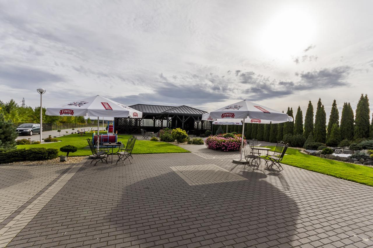 Wersal Siedlecki Hotel Седлице Екстериор снимка